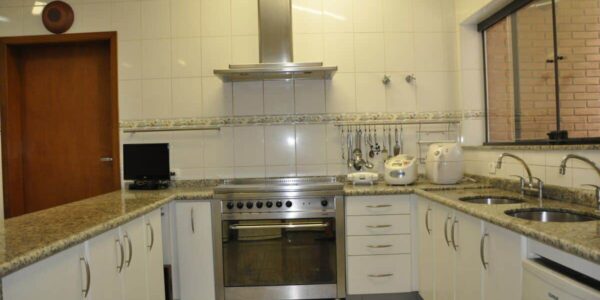 0fb4270e f63b 4de2 82f0 ae044f19c1d01623687533buzp