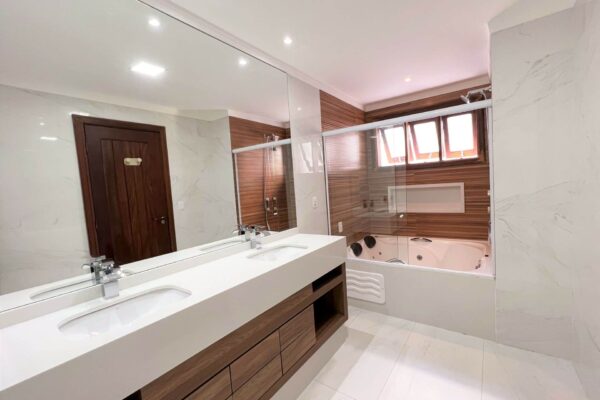 242ae9d1 9259 46ea 896f 56e57f76b1491654120340xok9