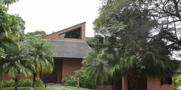 2440af22 42cb 45aa b360 5146651529f916240334950ajc