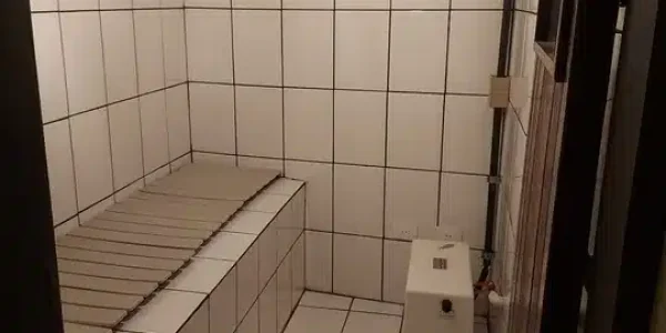 556427439586596