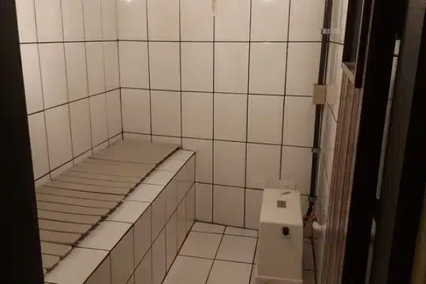 556427439586596