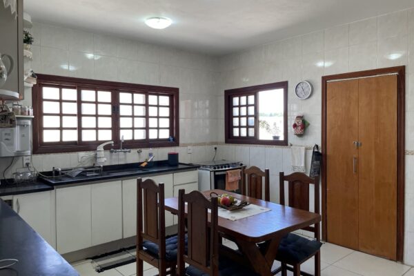 6154ba76 9541 4c0e a9fa 1b6e14c21d131706540818vmh1