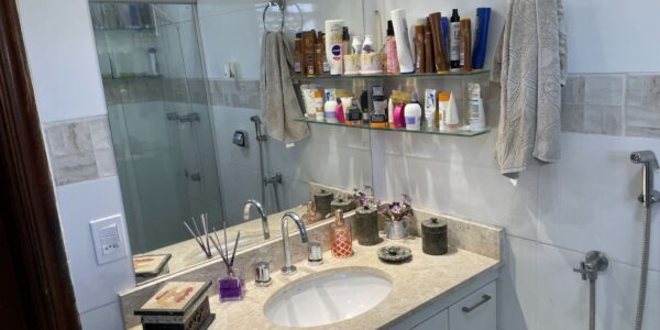 7b8a4dbd 9fbb 4a38 8d83 185d6fefa7541706540824q5p1