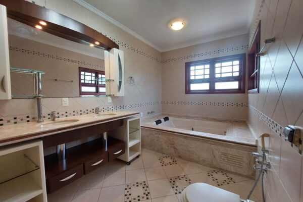 9ecdb3e8 d789 4a4a b95a df415cee9def1728660827qbxd