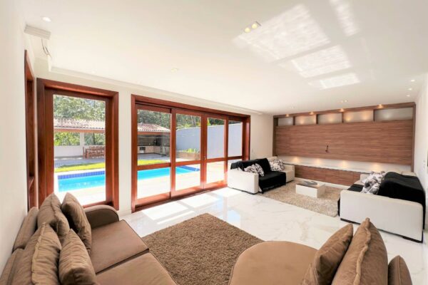 a5850b43 dd19 438a b02b 39bdfbd464a81654120291pgxk