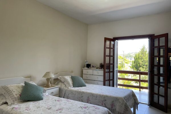 c81613cc 000c 4469 a864 42f91007bec317065408291kio