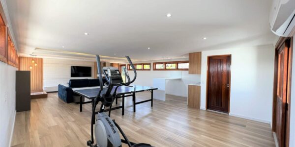 d61e0f26 e4f0 44d3 b1bc eabd880b282816541203949yic