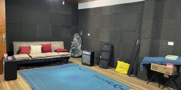 d8b81ff1 953f 4274 9fe5 8ae798e723fb1706540833ysax