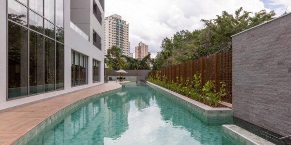 f7e630d1 93cf 465b bd42 045af3650e89