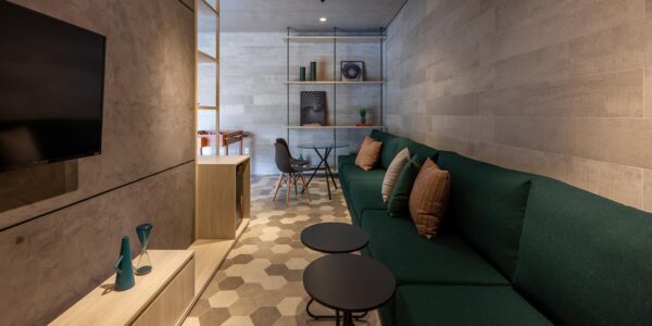 f847c808 f430 47f4 86d3 83dd5f1e00ea